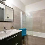 Confort ! Climatisation, Centre-ville, Parking, Terrasse, Wifi, Netflix Appartement Carcassonne