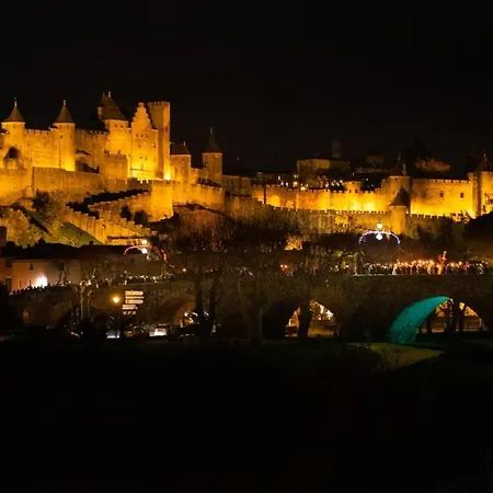 Confort ! Climatisation, Centre-ville, Parking, Terrasse, Wifi, Netflix Lägenhet Carcassonne