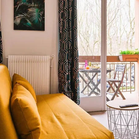 Lägenhet Confort ! Climatisation, Centre-ville, Parking, Terrasse, Wifi, Netflix *