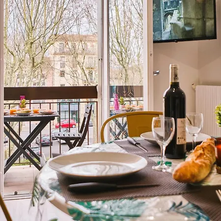 Confort ! Climatisation, Centre-ville, Parking, Terrasse, Wifi, Netflix *