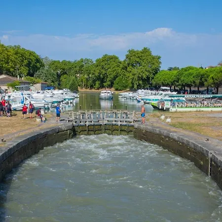 Confort ! Climatisation, Centre-ville, Parking, Terrasse, Wifi, Netflix * Carcassonne