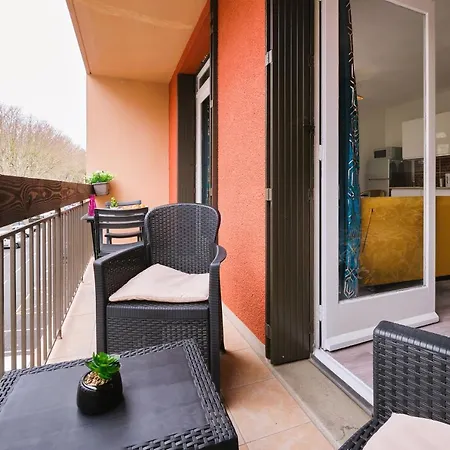 Apartamento Confort ! Climatisation, Centre-ville, Parking, Terrasse, Wifi, Netflix