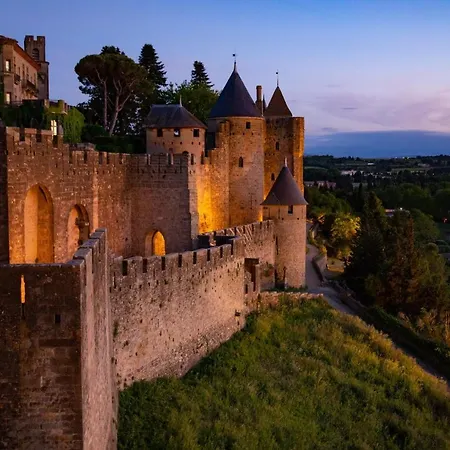 Confort ! Climatisation, Centre-ville, Parking, Terrasse, Wifi, Netflix Apartamento *