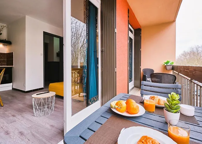 Confort ! Climatisation, Centre-ville, Parking, Terrasse, Wifi, Netflix Carcasona