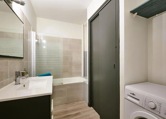 Confort ! Climatisation, Centre-ville, Parking, Terrasse, Wifi, Netflix Apartamento