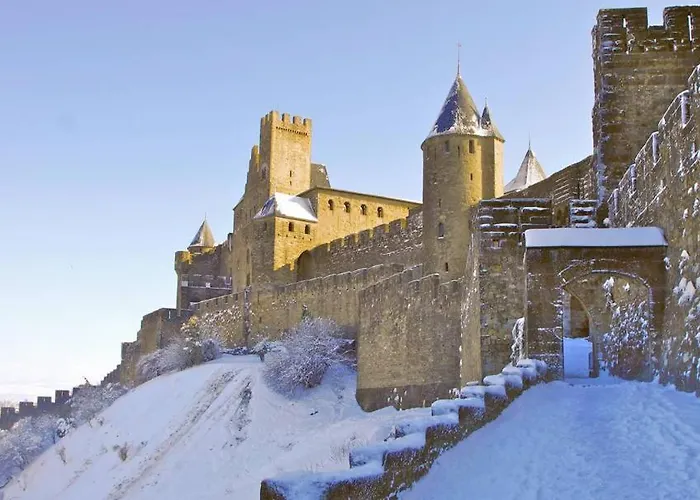 Apartament Confort ! Climatisation, Centre-ville, Parking, Terrasse, Wifi, Netflix Carcassonne