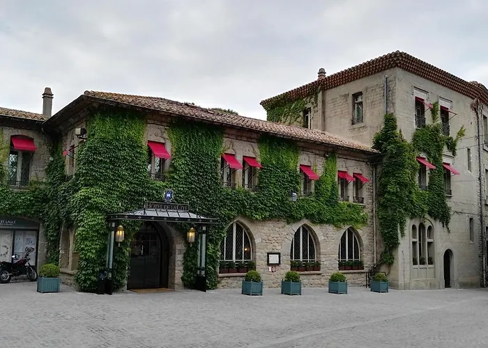 Confort ! Climatisation, Centre-ville, Parking, Terrasse, Wifi, Netflix * Carcassonne
