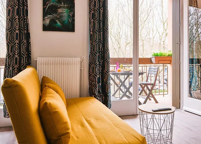 Apartamento Confort ! Climatisation, Centre-ville, Parking, Terrasse, Wifi, Netflix *