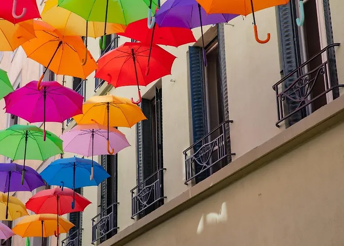 Apartament Confort ! Climatisation, Centre-ville, Parking, Terrasse, Wifi, Netflix Carcassonne