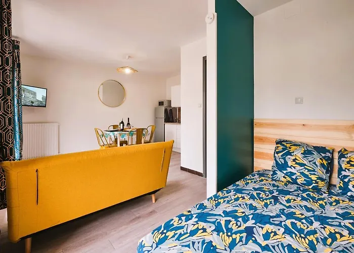 Confort ! Climatisation, Centre-ville, Parking, Terrasse, Wifi, Netflix * Carcasona