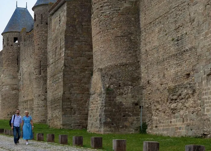 Apartament Confort ! Climatisation, Centre-ville, Parking, Terrasse, Wifi, Netflix Carcassonne
